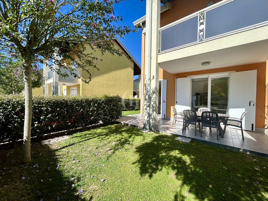 Luksusowe mieszkanie z ogrodem i basenem w Jesolo polecam Włochy, Jesolo Lido  53m2 Foto 1