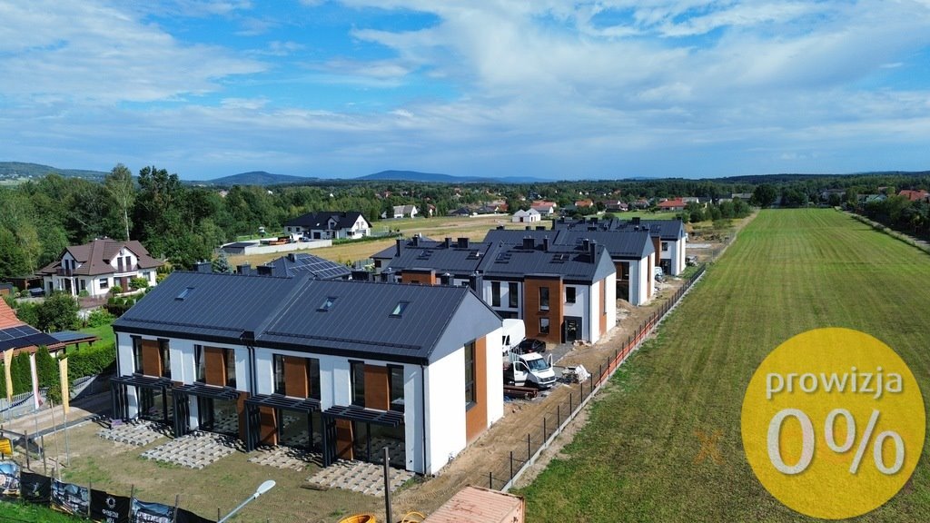 Na sprzedaż przestronny segment 75,91 m² z ogrodem i tarasem Kielce  76m2 Foto 1