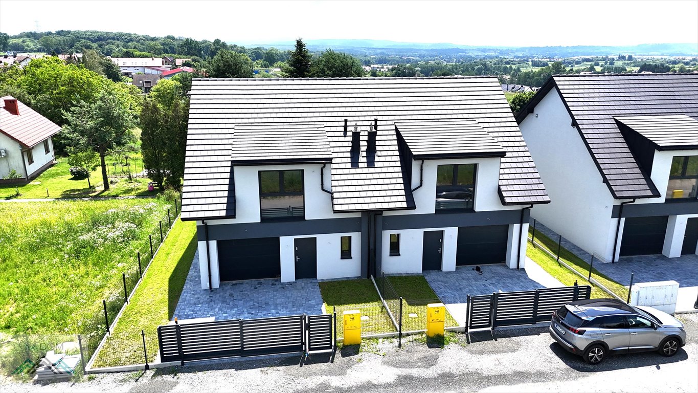 Nowoczesny dom z tarasem i ogródkiem w Modlnicy polecam Modlnica, Widokowa  158m2 Foto 1