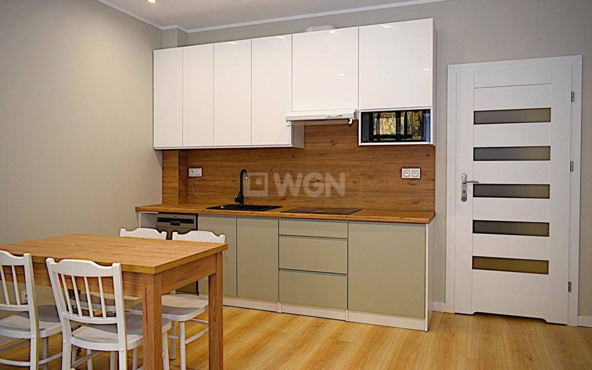 Mieszkanie dwupokojowe na sprzedaż Duszniki-Zdrój, Zdrój, Zdrojowa  53m2 Foto 1