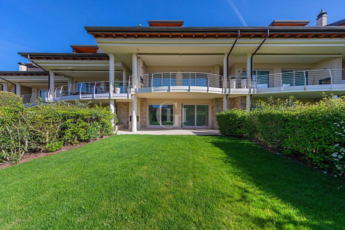 Kawalerka na sprzedaż Włochy, Sirmione  100m2 Foto 1