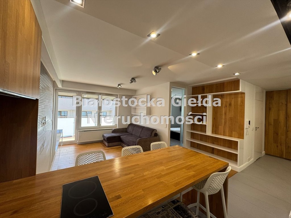 Nowoczesne 2-pokojowe mieszkanie z dużym balkonem i komórką Białystok, Centrum  47m2 Foto 1