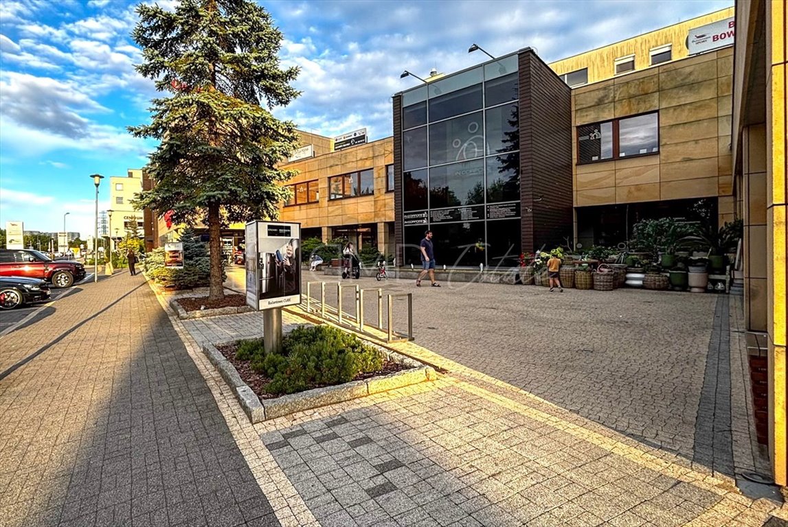 Na wynajem przestronne 3-pokojowe mieszkanie 67 m² z garażem i komórką Katowice, Bażantów  67m2 Foto 1