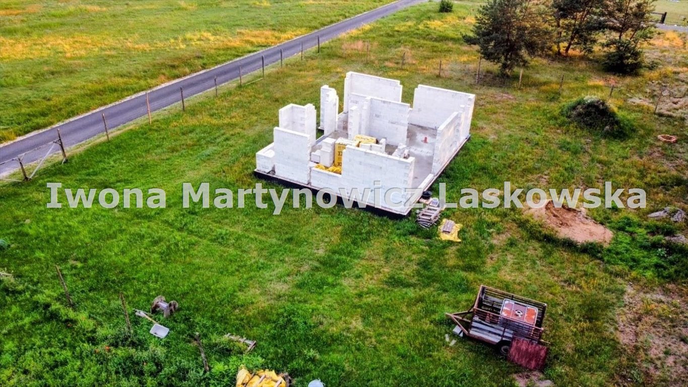 Dom z rozpoczętą budową przy lesie w Orzeszkowie Orzeszków  164m2 Foto 1