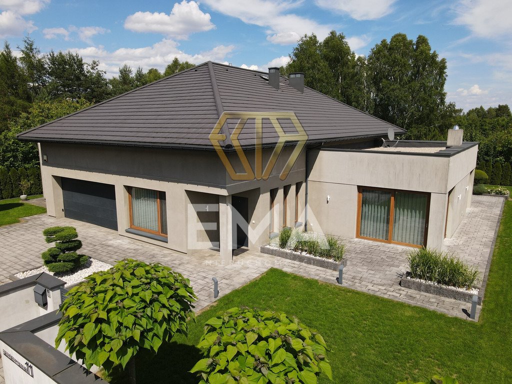 Polecam luksusowy dom 360 m² z inteligentnym systemem i tarasami Wierzchowisko, Berberysowa  360m2 Foto 1