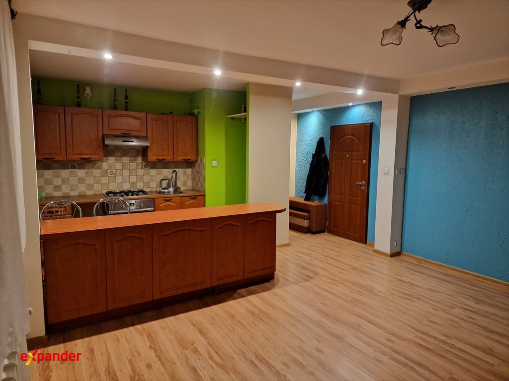 Do sprzedania przestronne 3-pokojowe mieszkanie 64 m² z balkonem i piwnicą Legnica, Kazimierza Wierzyńskiego  64m2 Foto 1