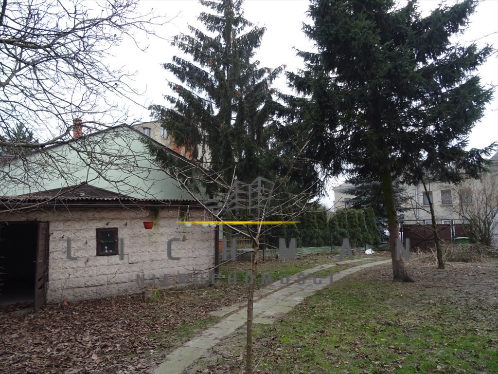 Działka z warunkami zabudowy i historycznym domem w Górnej Łódź, Górna  749m2 Foto 1