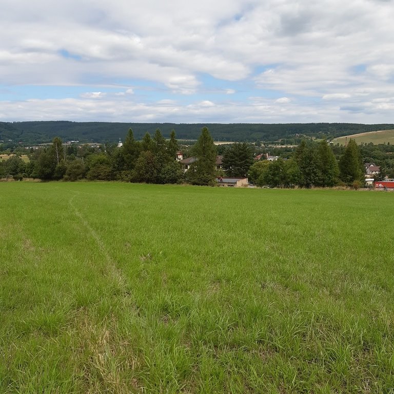 Działka pod zabudowę i usługi w Szczytnej, 1048 m² Szczytna  1 048m2 Foto 1