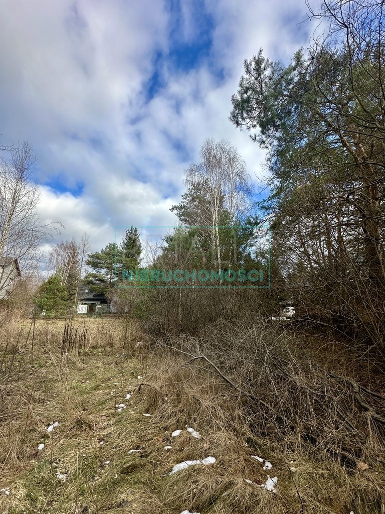 Działka 900 m² w spokojnej okolicy z mediami i planem zabudowy Kuklówka Zarzeczna  900m2 Foto 1