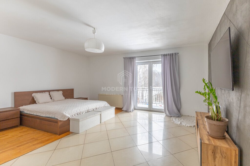 Polecam przestronne 3-pokojowe mieszkanie z ogrodem i dużym strychem Nowe Grabie, Księdza Zygmunta Krysztopy  92m2 Foto 1