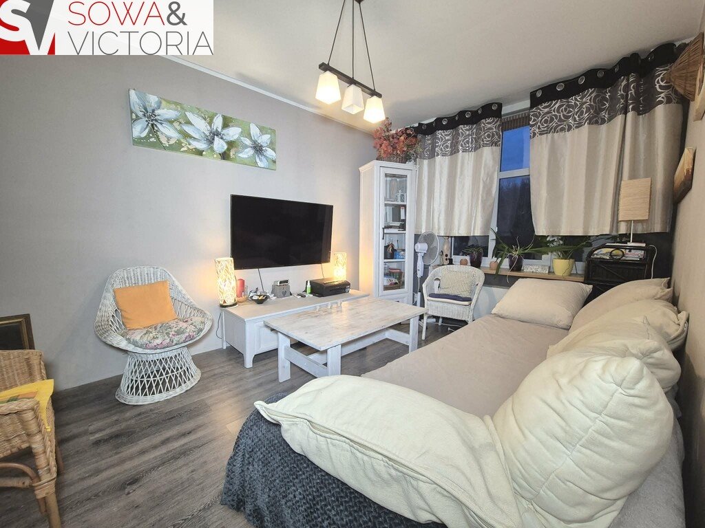 Mieszkanie dwupokojowe na sprzedaż Wałbrzych, Podgórze  58m2 Foto 1