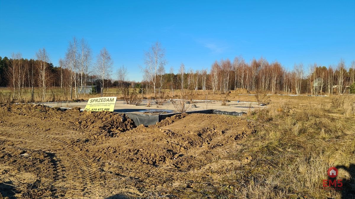 Działka 1000 m² z fundamentami pod dom w Solniczkach Solniczki  1 000m2 Foto 1