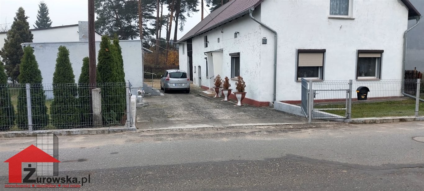 Przytulny dom z potencjałem, 62 m², garaż, las Rożniątów  62m2 Foto 1