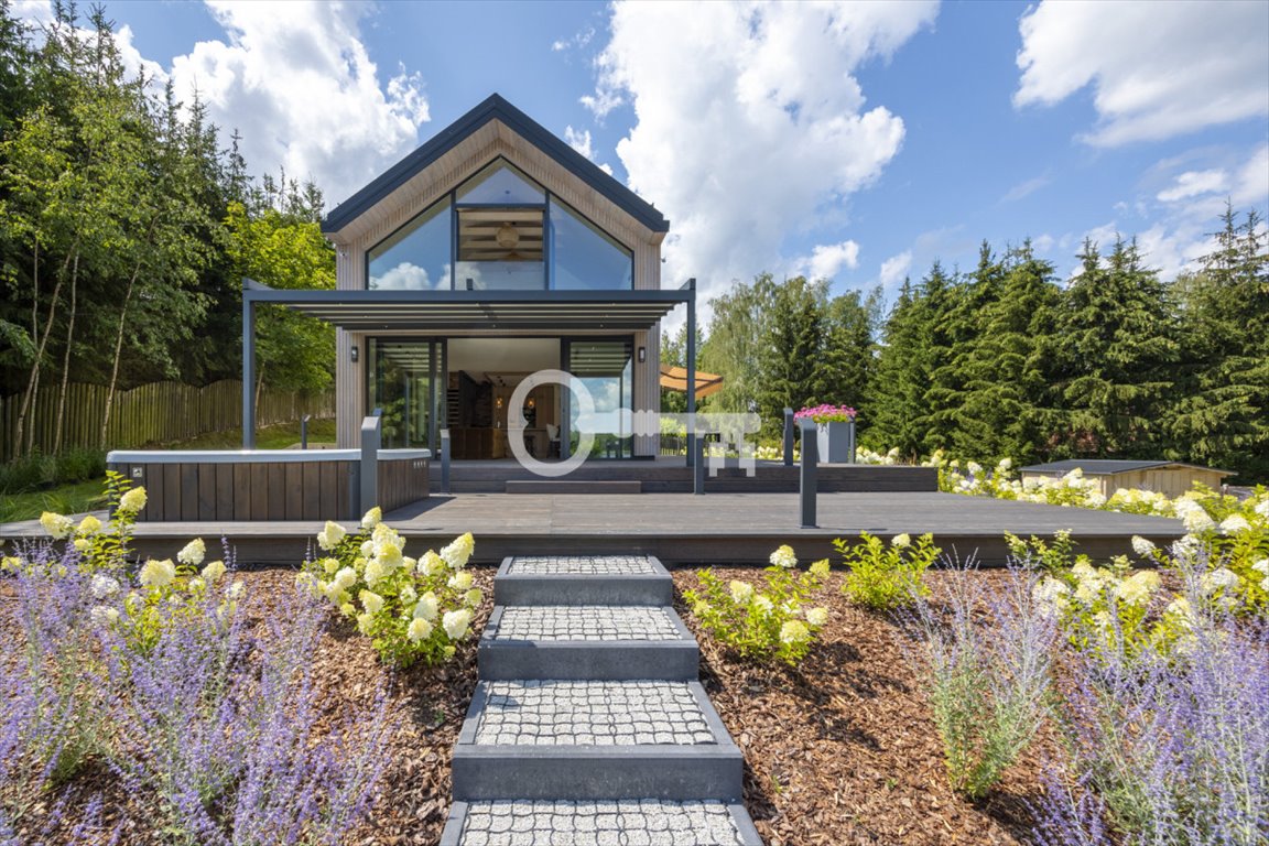 Nowoczesny dom z jacuzzi, widok na jezioro, energooszczędny Nowe Kiełbonki  120m2 Foto 1