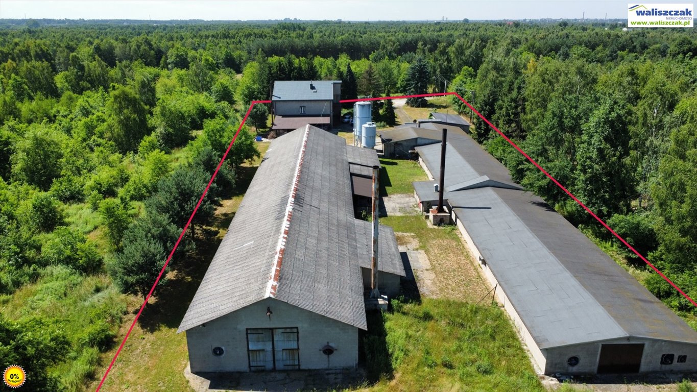 Do sprzedania działka z halami i domem 6816 m² w Radomsku Radomsko, ks. Popiełuszki  2 000m2 Foto 1
