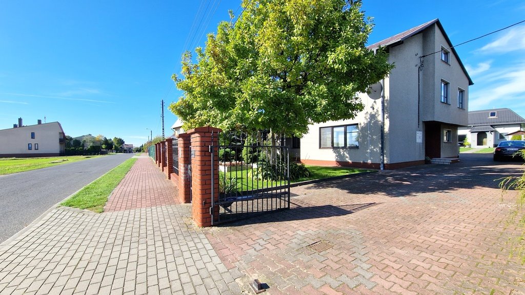 Funkcjonalny dom 140m² z ogrodem i garażem w Popowie Częstochowa  212m2 Foto 1