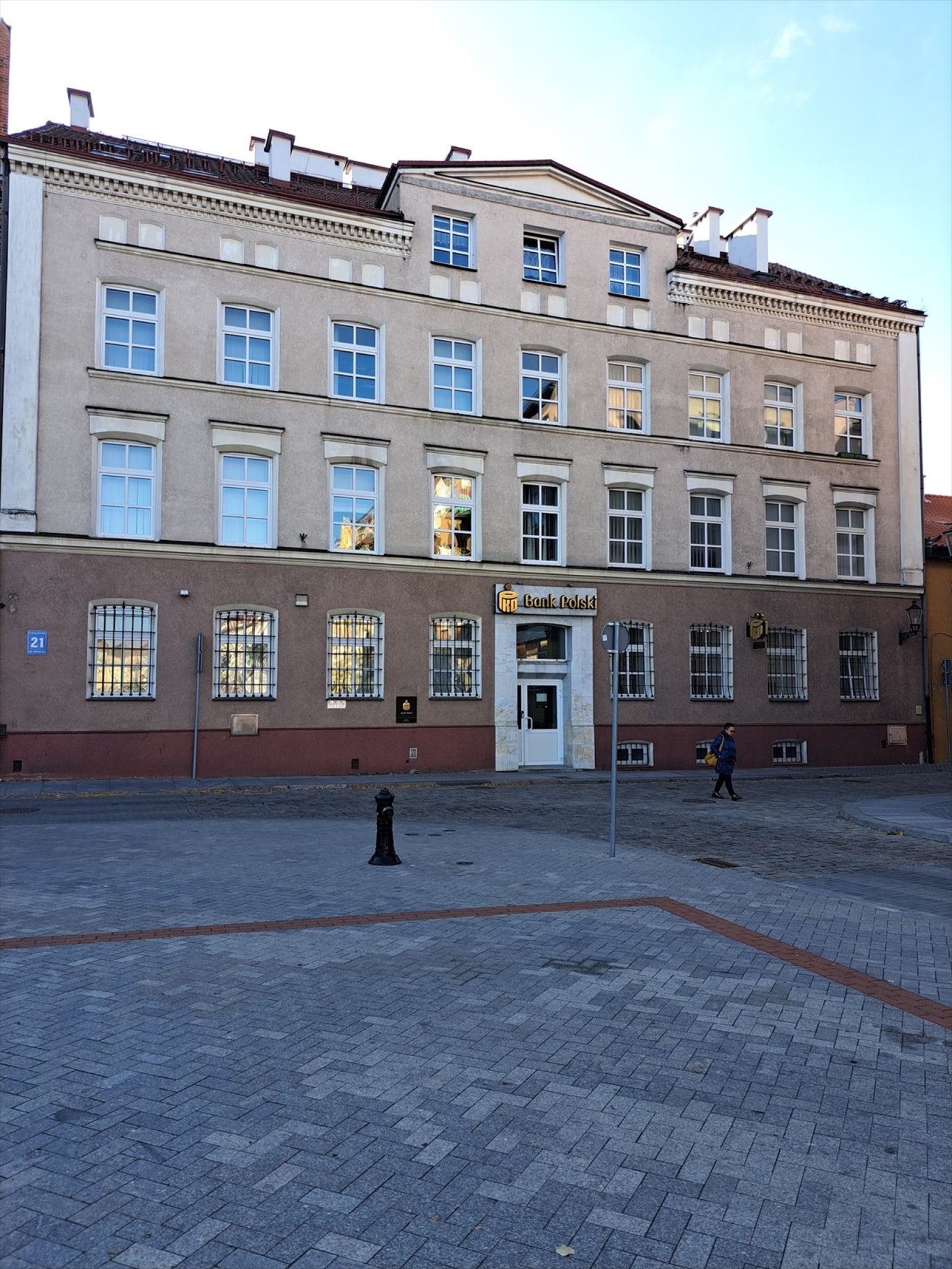 Lokal usługowy 332 m² w centrum Bartoszyc, wejście odrębne Bartoszyce, Bartoszyce, Plac Konstytucji 3 Maja 21  333m2 Foto 1