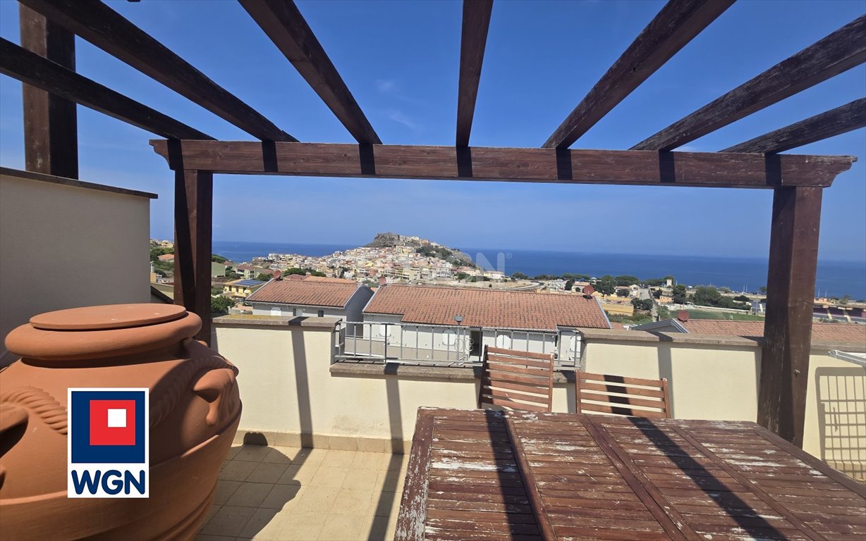 Atrakcyjne 48m2 apartament z widokiem na morze i zamek Włochy, Lu Bagnu, LU BAGNU  48m2 Foto 1