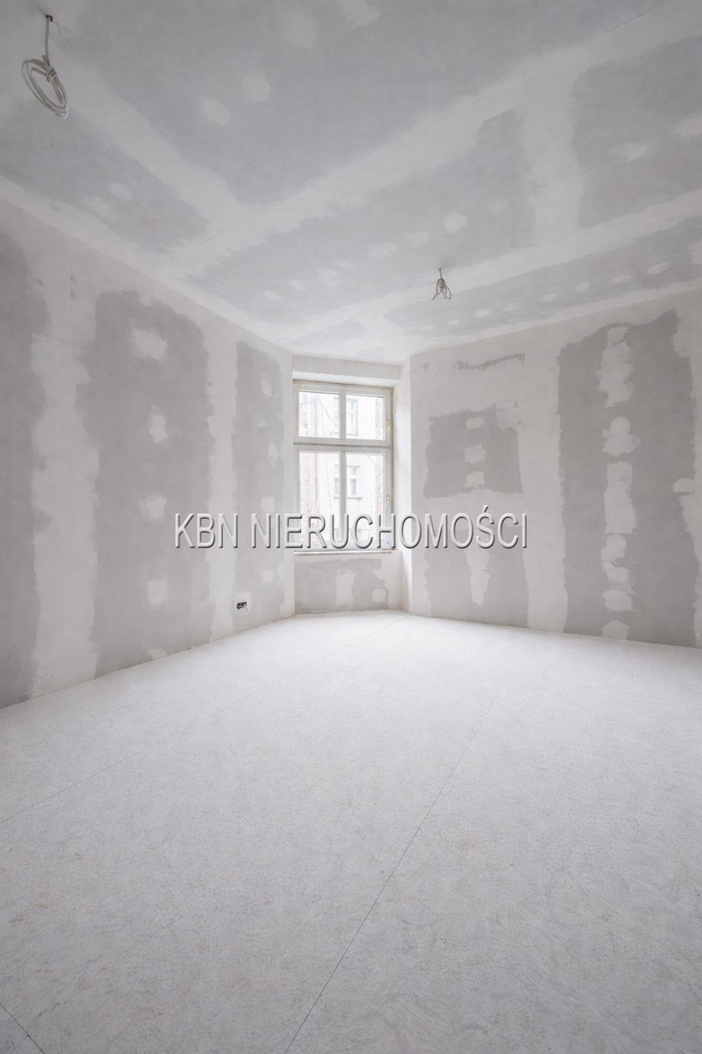 Polecam kawalerkę 29 m² z potencjałem inwestycyjnym w centrum Katowic Katowice, Śródmieście, Andrzeja  29m2 Foto 1