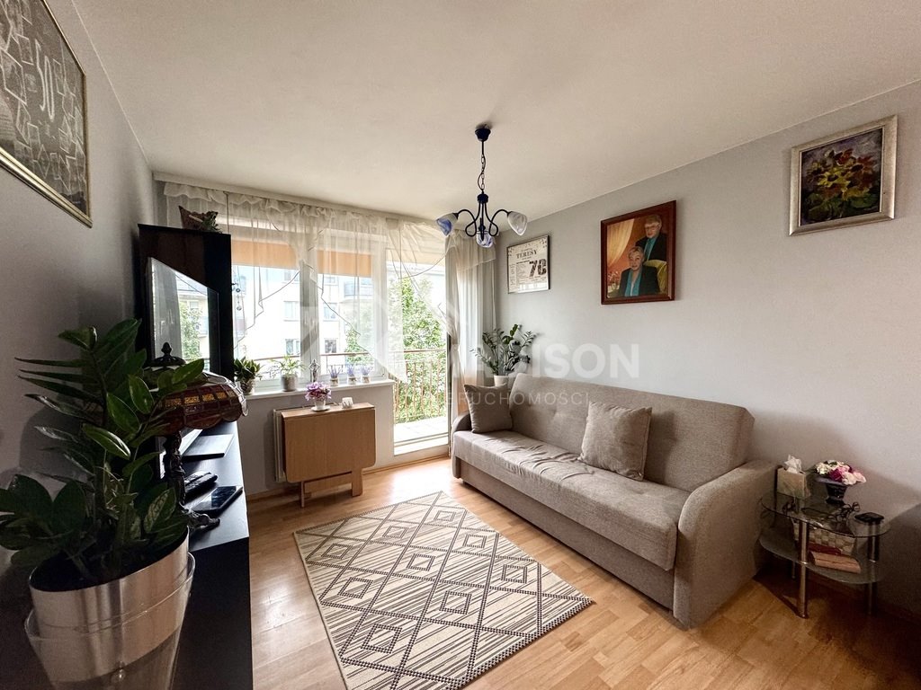 Mieszkanie dwupokojowe na sprzedaż Piaseczno, Pelikanów  32m2 Foto 1