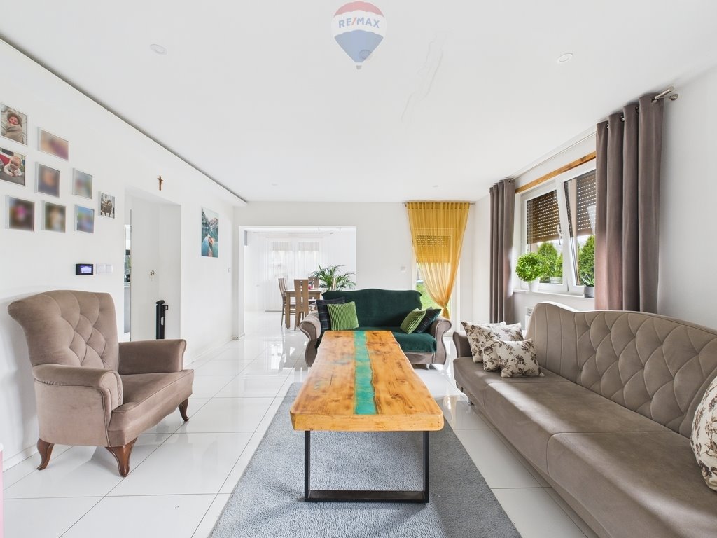 Przestronny dom 402 m2 z garażem, ekologiczne ogrzewanie Bańska Wyżna, os. Osiedle Pitoniówka  402m2 Foto 1