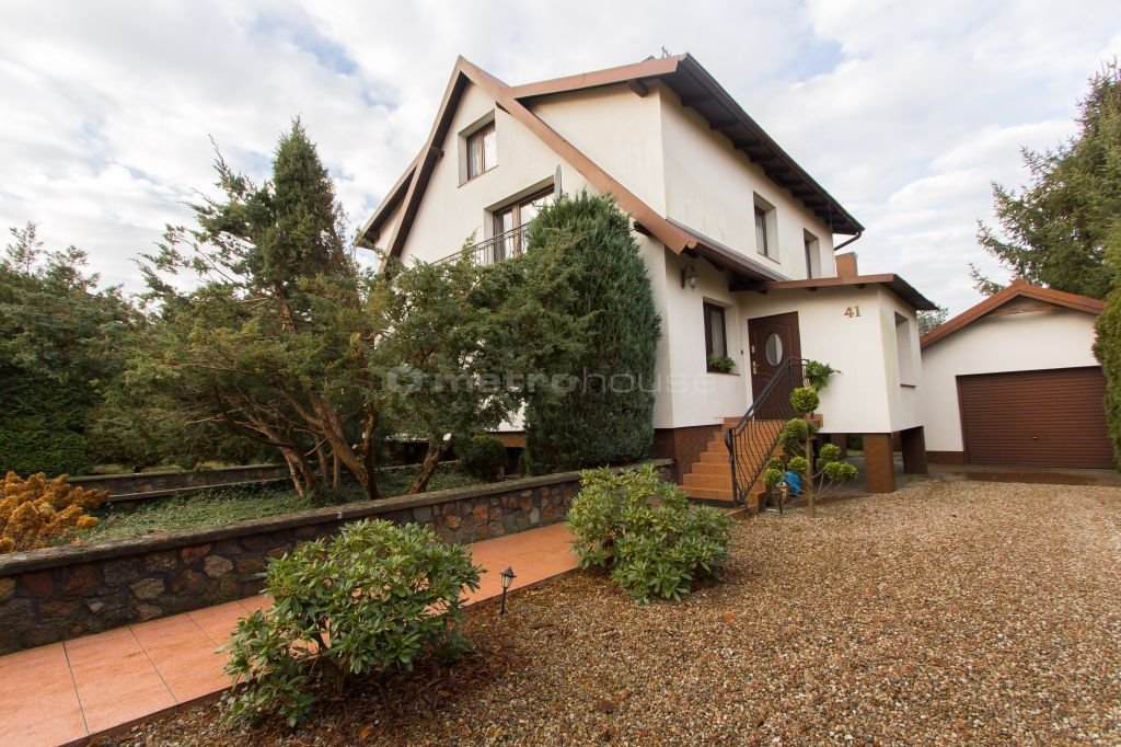 Przestronny dom 134 m² z kominkiem i dużą piwnicą Miastko, Górna  134m2 Foto 1