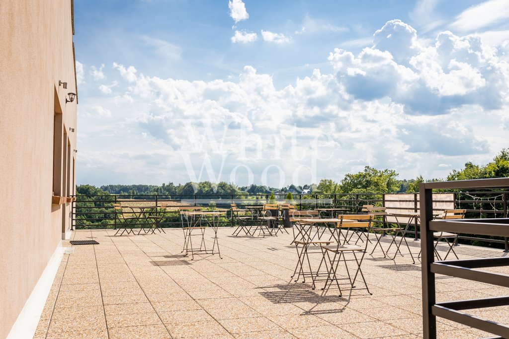 Restauracja z tarasem, 5 pokoi, widok na las i stadninę Czeczewo, Tokarskie Pnie, Dębowa  500m2 Foto 1