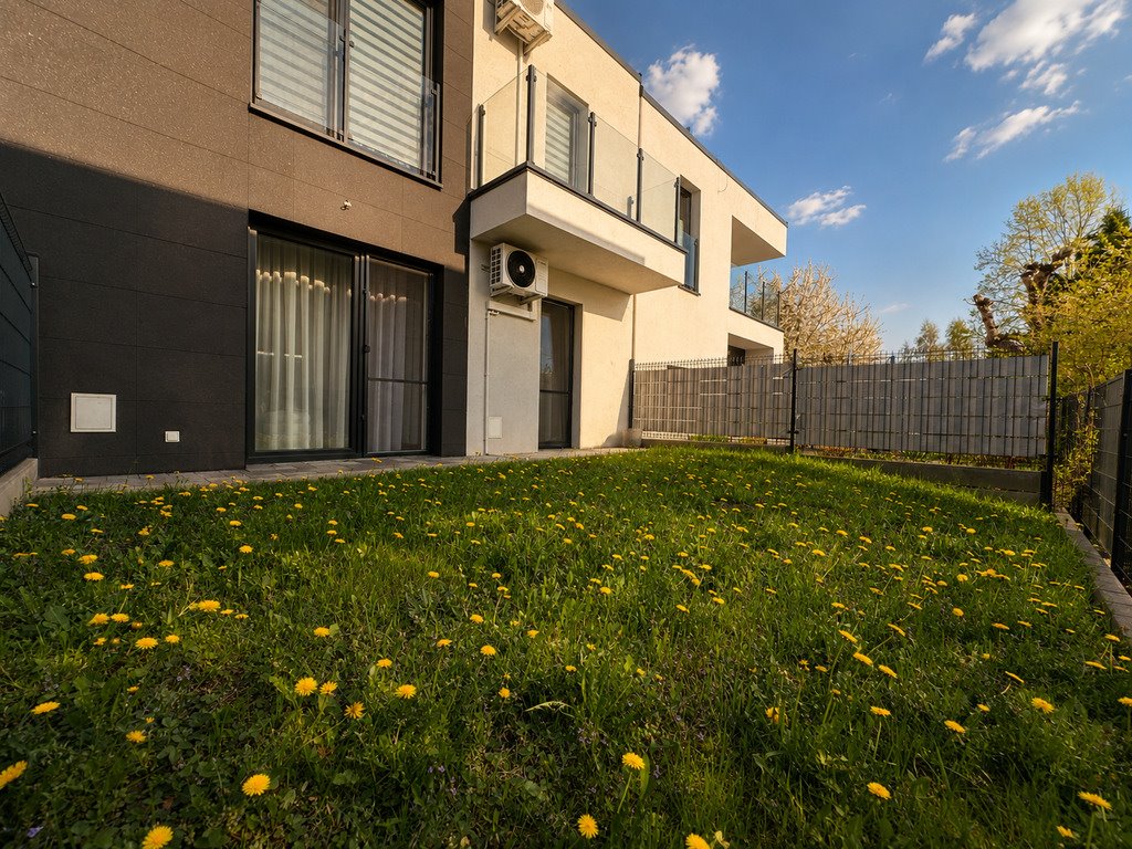 Przestronne 3-pokojowe mieszkanie z ogrodem 30 m² (wysoki standard) Rzeszów, Świętojańska  49m2 Foto 1