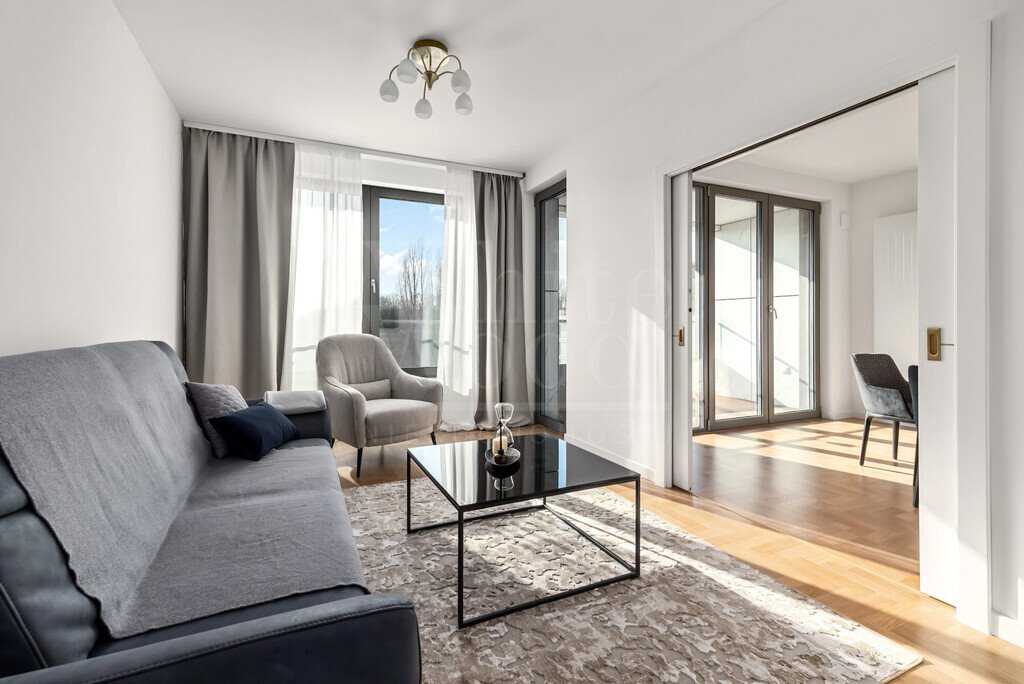 Nowoczesny 3-pokojowy apartament 67 m2 z loggią w Gdyni Gdynia, Śródmieście, Obrońców Wybrzeża  67m2 Foto 1