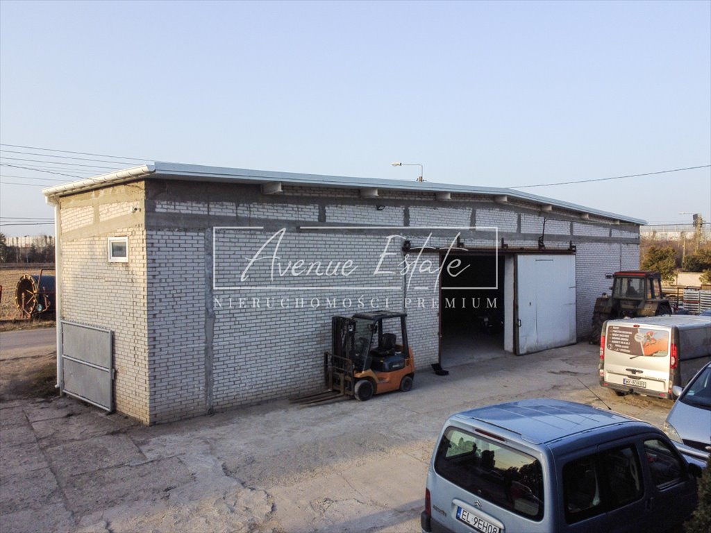 Polecam magazyn 210 m² z dużą bramą i dostępem 24h Piastów  210m2 Foto 1