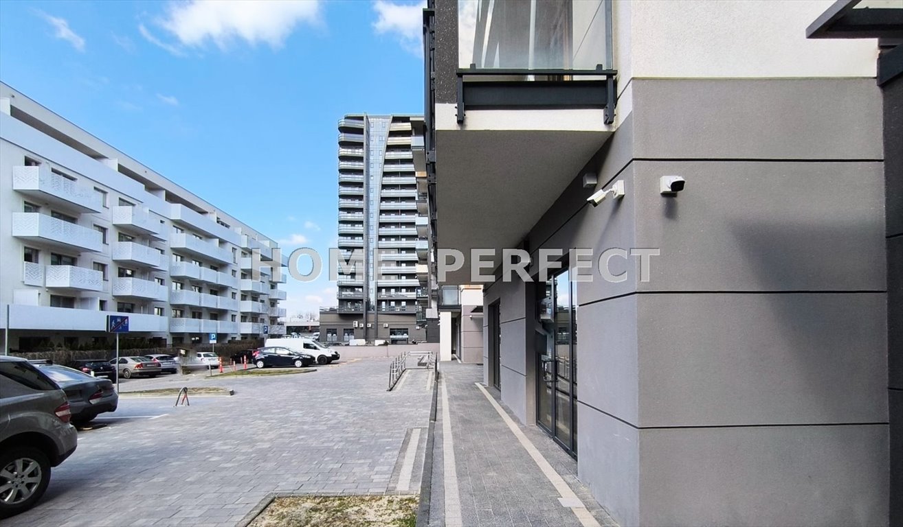 Lokal usługowy 134 m2 z witrynami, bez prowizji Kielce  134m2 Foto 1