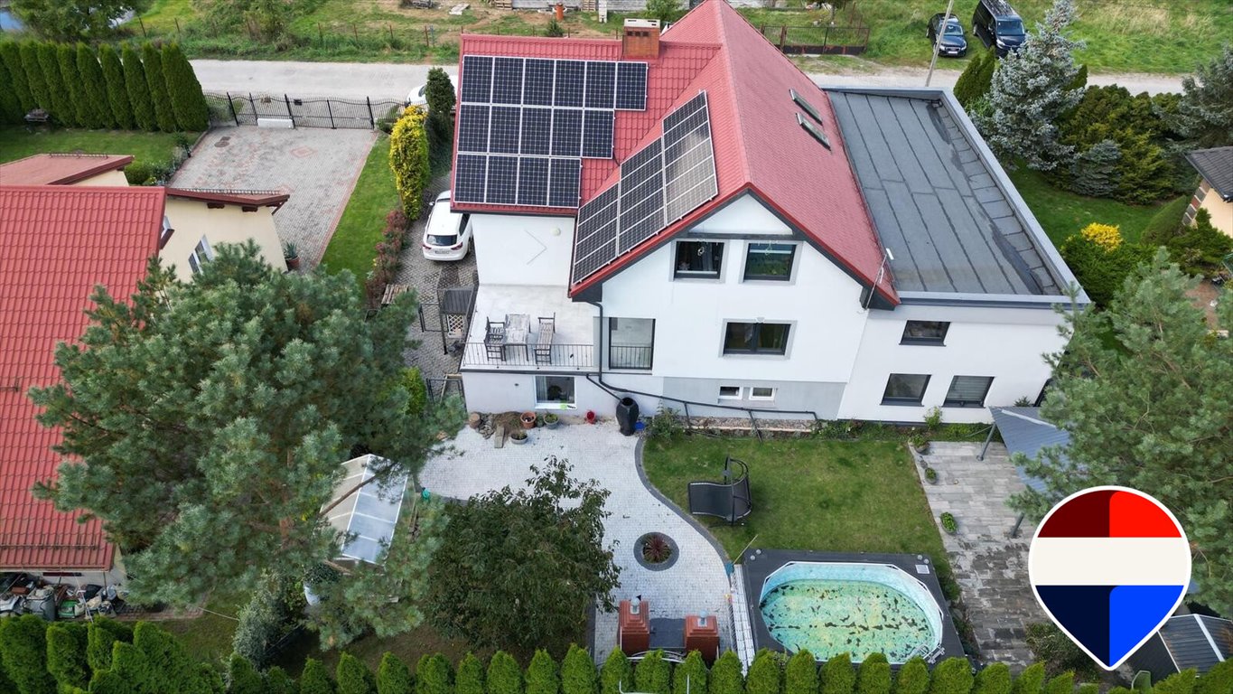 Inwestycja z potencjałem – dom 330 m² z 4 mieszkaniami Kartuski, Abrahama 9  330m2 Foto 1