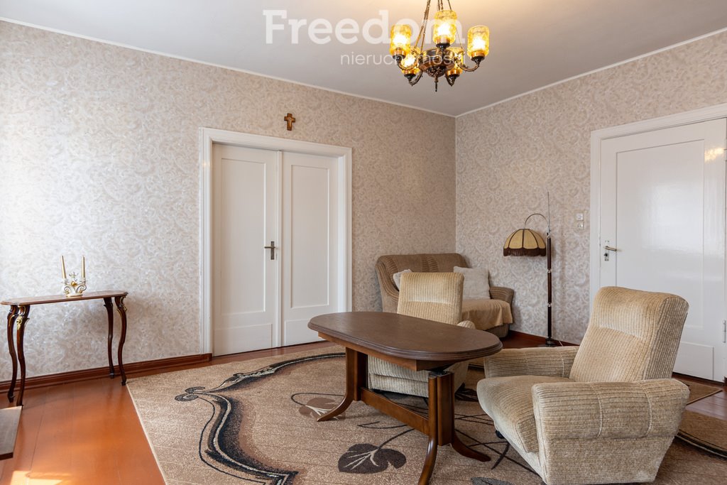 Mieszkanie czteropokojowe  na sprzedaż Złotów, Marii Skłodowskiej-Curie  115m2 Foto 1