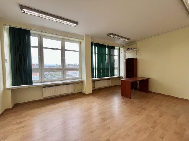 Lokal użytkowy na wynajem Opole, Centrum  30m2 Foto 1