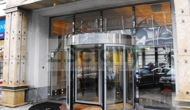 Nowoczesny biuro 18 m2 w centrum Warszawy z recepcją Warszawa, Śródmieście  19m2 Foto 1