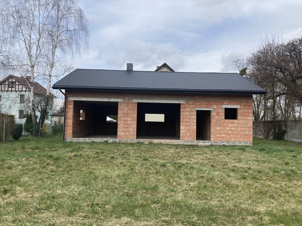 Na sprzedaż przestronny lokal usługowy 114 m² z poddaszem w Tarnowskich Górach Tarnowskie Góry, Tarnowskie Góry  114m2 Foto 1