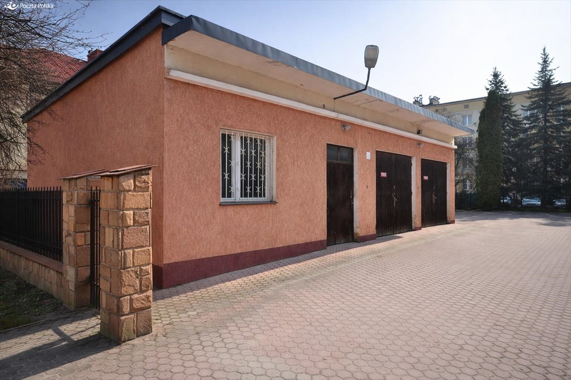 Wynajem lokalu 74,5 m2 w centrum Dębicy – idealny na magazyn, garaż lub serwis Dębica, Jana III Sobieskiego  75m2 Foto 1