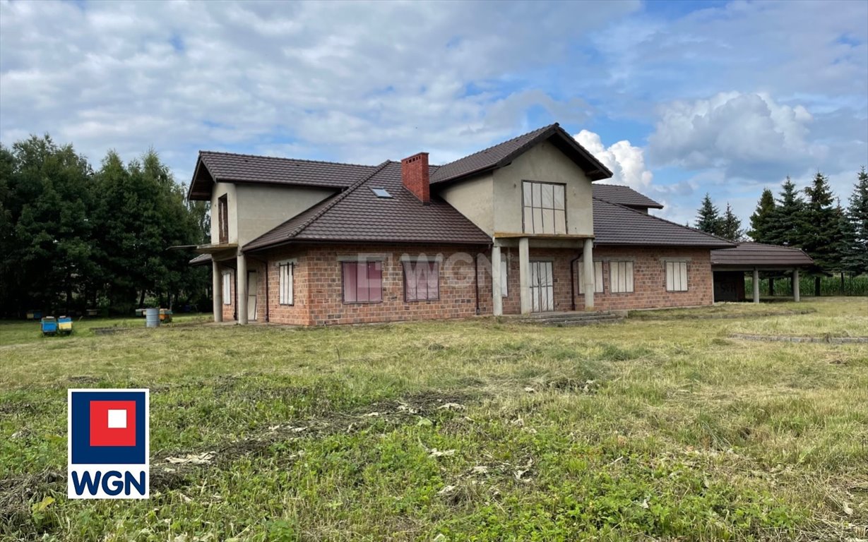 Przestronny dom z potencjałem na działalność w Wieluniu - zapraszam Wieluń, Wieluń  384m2 Foto 1