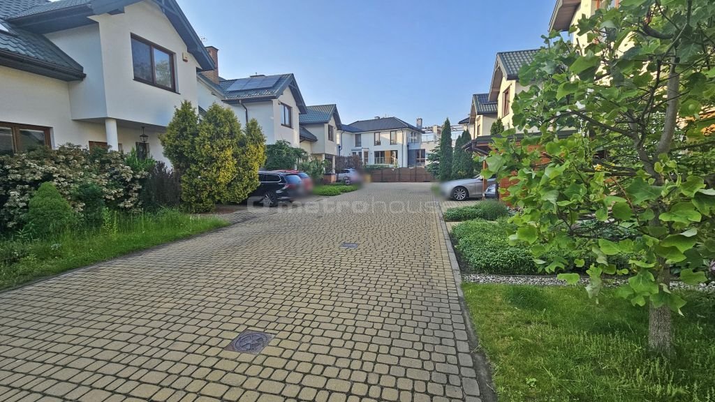 Segment narożny z widokiem na las, 6 pokoi, garaż Julianów, Leszczynowy Zaułek  148m2 Foto 1