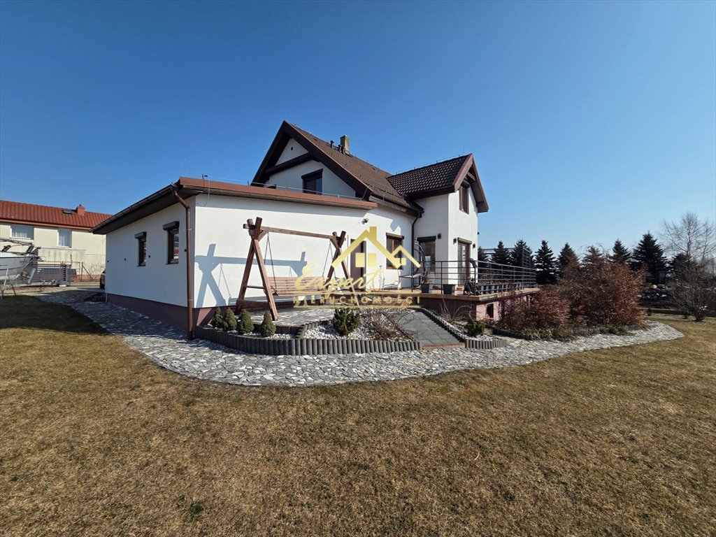 Funkcjonalny dom szkieletowy 220 m2 z garażem w Kamieniu Małym Kamień Mały  220m2 Foto 1