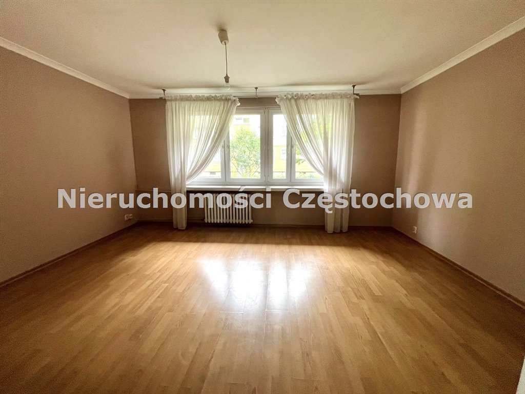 Mieszkanie dwupokojowe na sprzedaż Częstochowa, Śródmieście  48m2 Foto 1