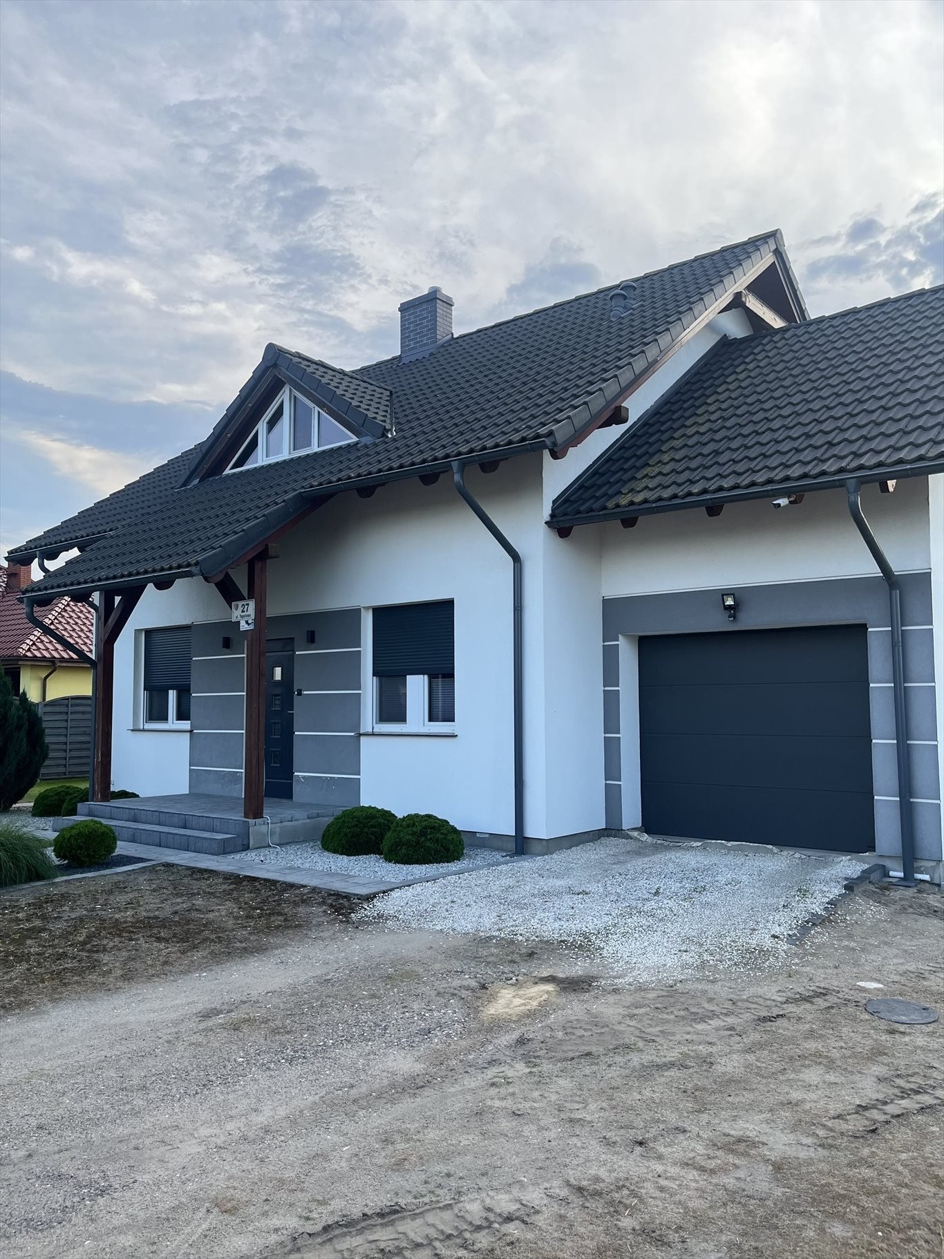 Na sprzedaż dom 108 m² z ogrodem w Ochodzy Ochodza, Topolowa 27  108m2 Foto 1