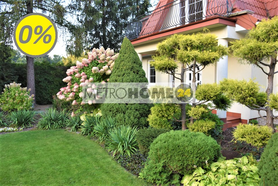 Wynajem domu 180 m² z ogrodem, garażem i alarmem Konstancin-Jeziorna  180m2 Foto 1