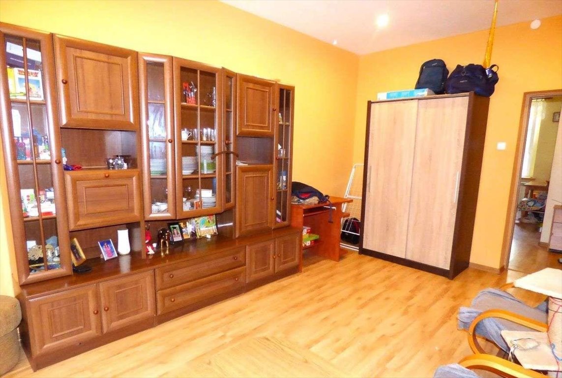 Mieszkanie dwupokojowe na sprzedaż Kluczbork  43m2 Foto 1