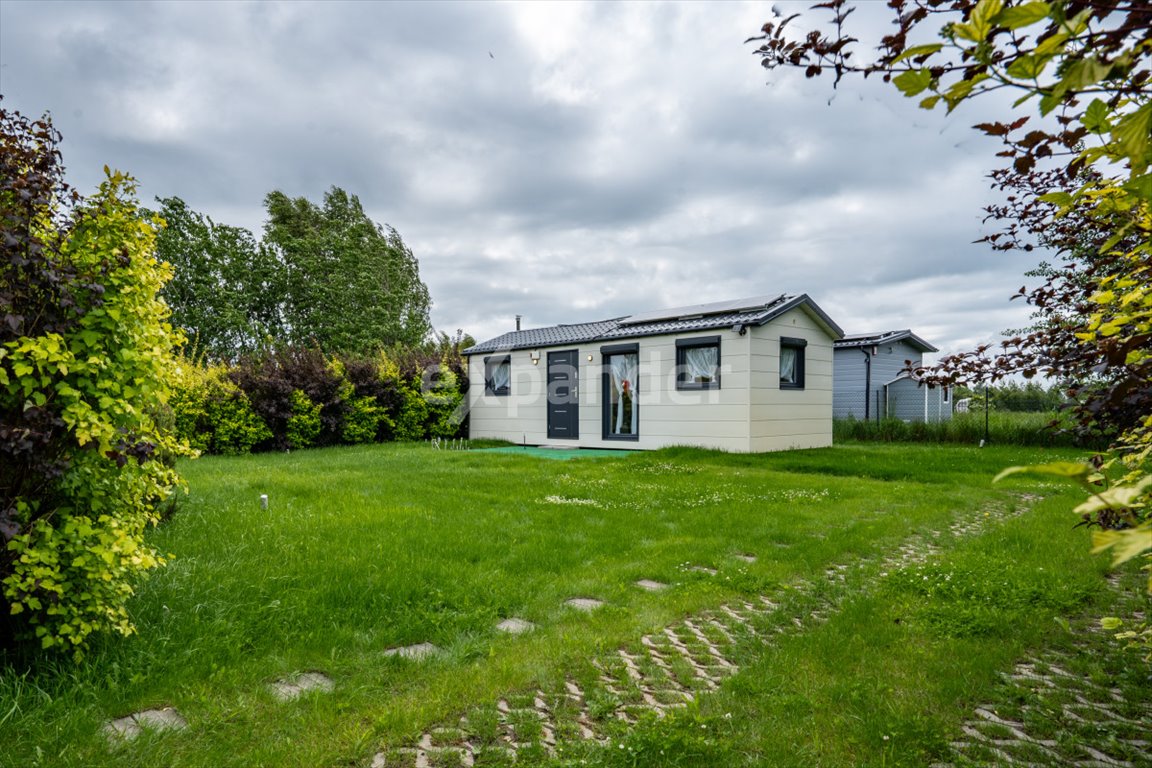 Dom na sprzedaż Ostrowo, Karwieńska  31m2 Foto 1