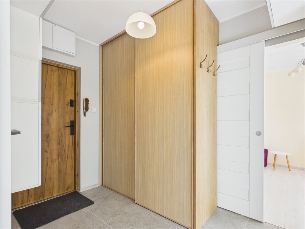 Sprzedam 2-pokojowe mieszkanie 42 m² w Sopocie z balkonem i widokiem na las Sopot, Władysława Cieszyńskiego 10  42m2 Foto 1