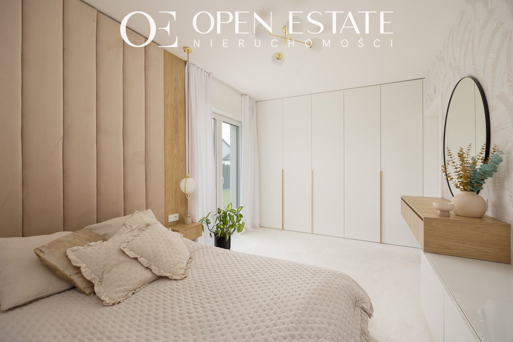 Nowoczesny dom 2023 z garażem, tarasem i pełnym wyposażeniem Karolino, Kwiatu Jabłoni  167m2 Foto 1