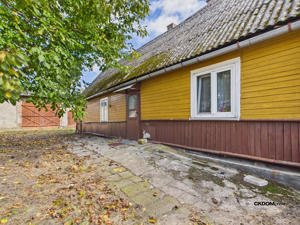 Zapraszam do zakupu zabytkowego domu z 1693 r. z klimatycznym wnętrzem Gniewoszów, Rynek 13  50m2 Foto 1