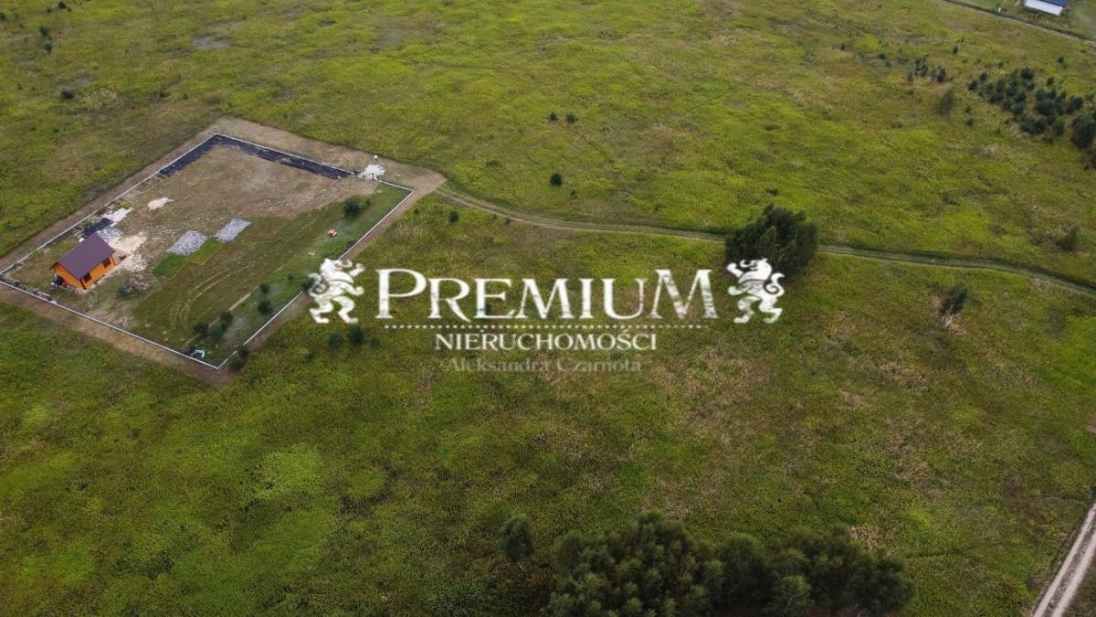 Działka budowlana na sprzedaż Stradomia Wierzchnia, WIERZBOWA  2 700m2 Foto 1