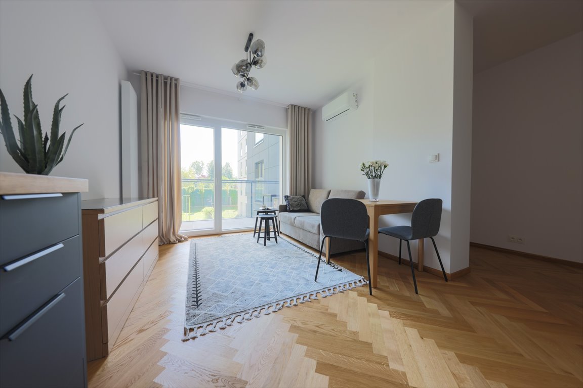 Wynajmę komfortowe 2-pokojowe mieszkanie 43 m² z balkonem w Warszawie Warszawa, Śródziemnomorska  43m2 Foto 1